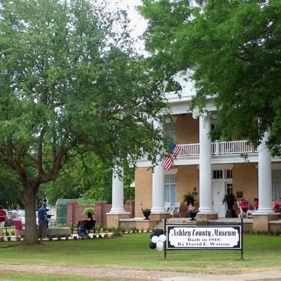 Born to Roof serves Hamburg, Arkansas